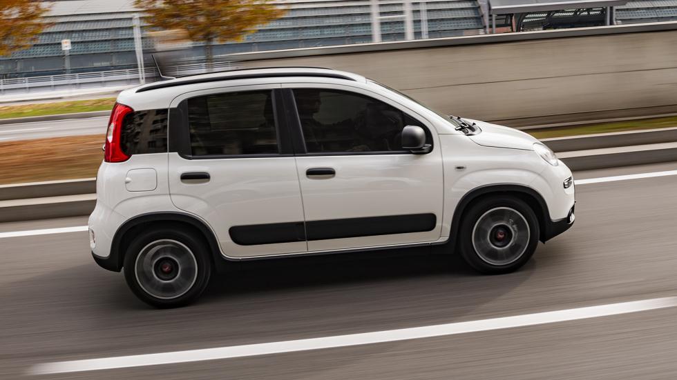 Fiat Panda: Λιλιπούτειο, «καίει» λίγο και έχει τιμή «χώμα»